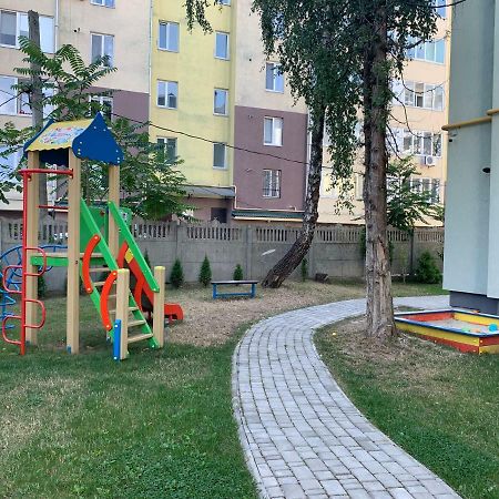 Comfort Place In The City Centre Ivano-Frankivsk Ngoại thất bức ảnh
