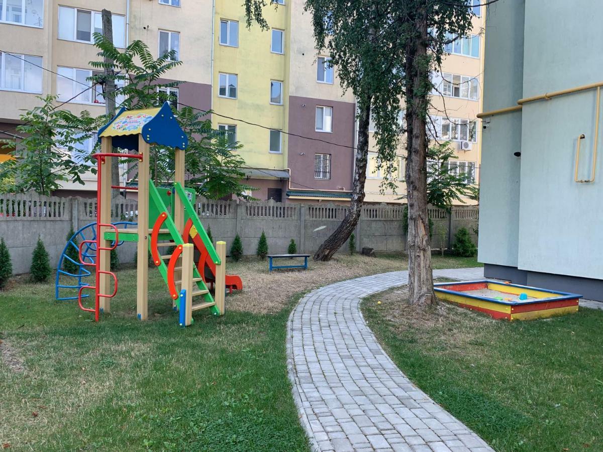 Comfort Place In The City Centre Ivano-Frankivsk Ngoại thất bức ảnh
